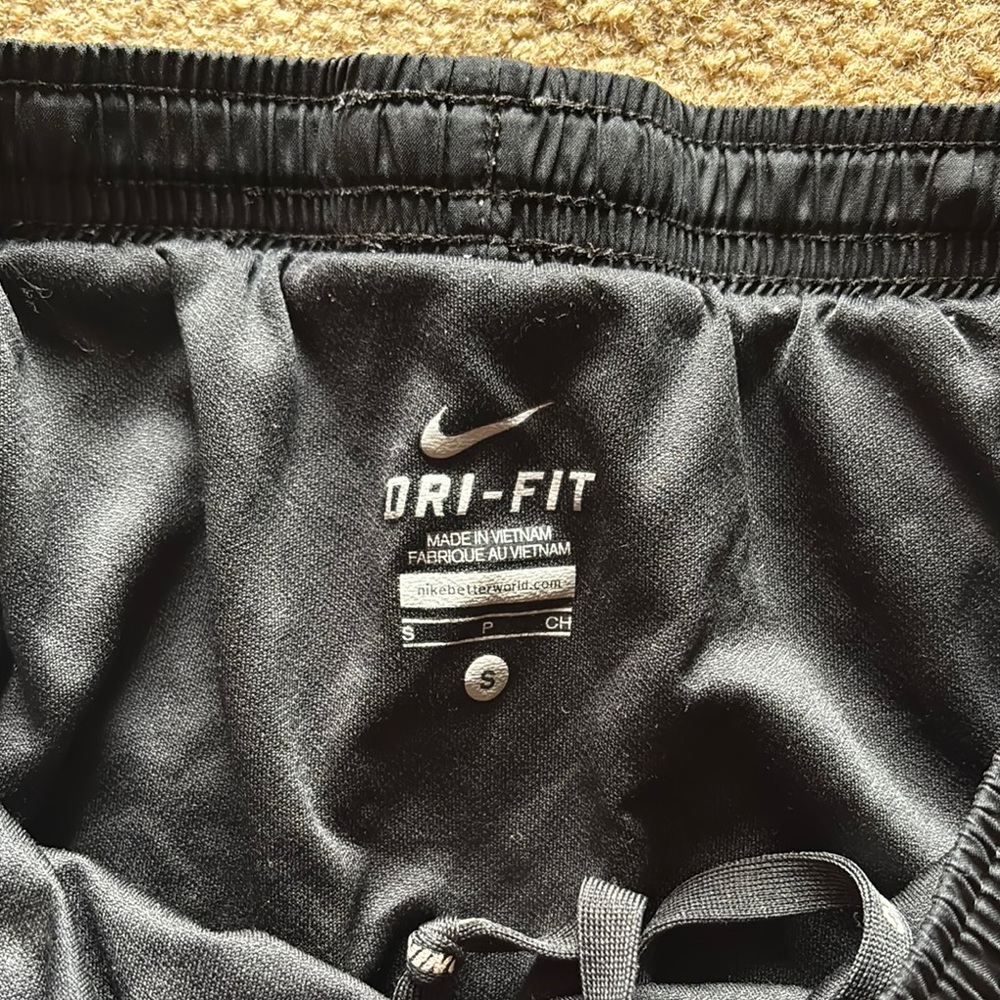 Nike Women's Black and Blue Running Shorts - Picture 3 of 4